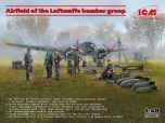 ICM 1/48 Airfield of the Luftwaffe Bomber Group Heinkel He-111H-3 # DS4805