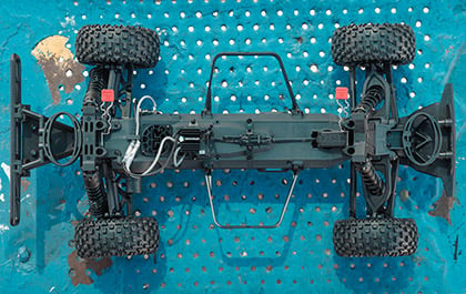 ARRMA 1/10 SENTON 223S STRONG SPINE COMPOSITE CHASSIS