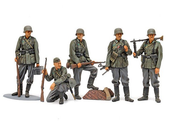 Tamiya 1/35 German Infantry Mid WWII # 35371