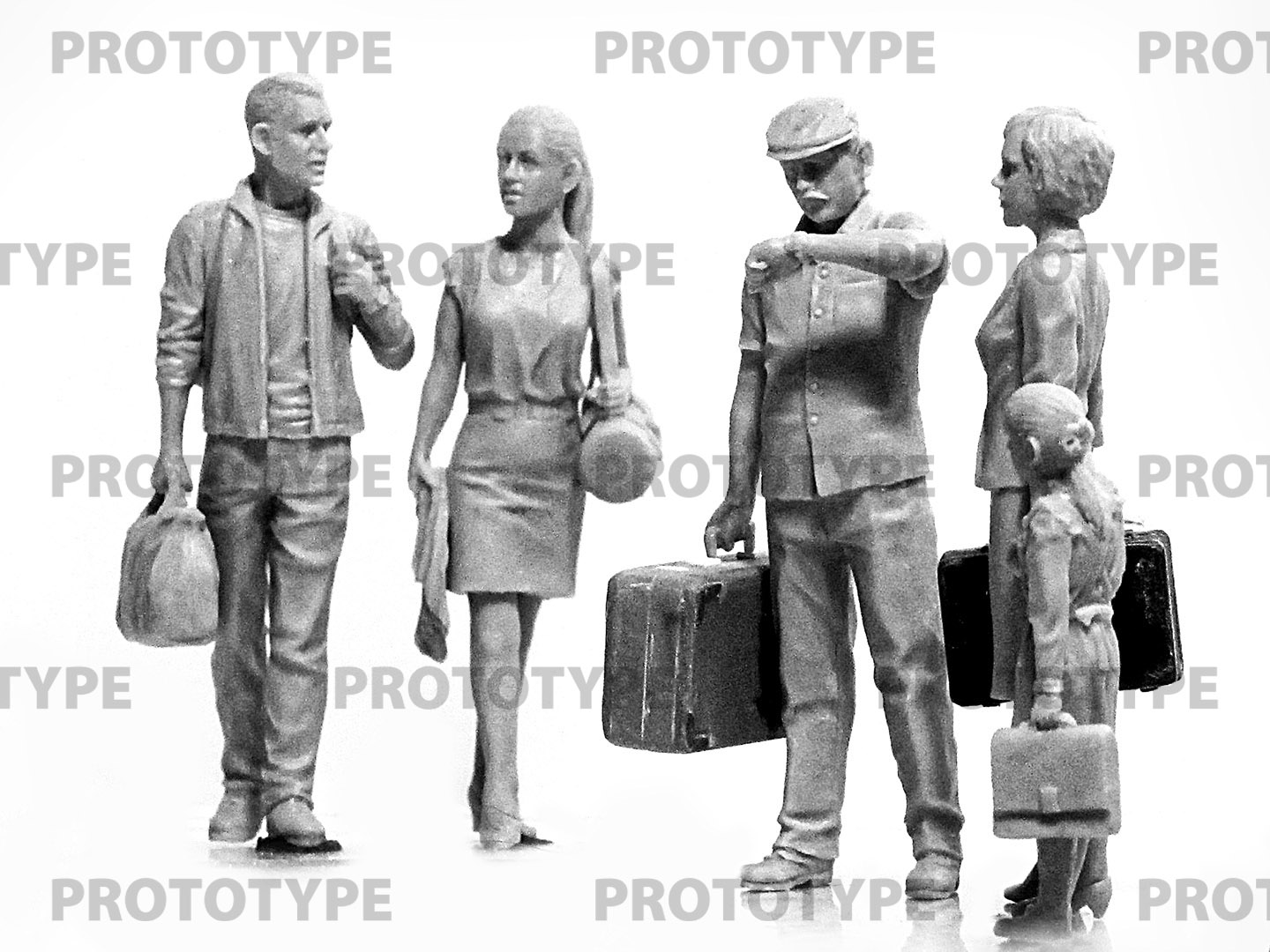 ICM 1/35 Extraction Chernobyl #5 (2 adults, 2 children and luggage) (100% new molds) # 35905