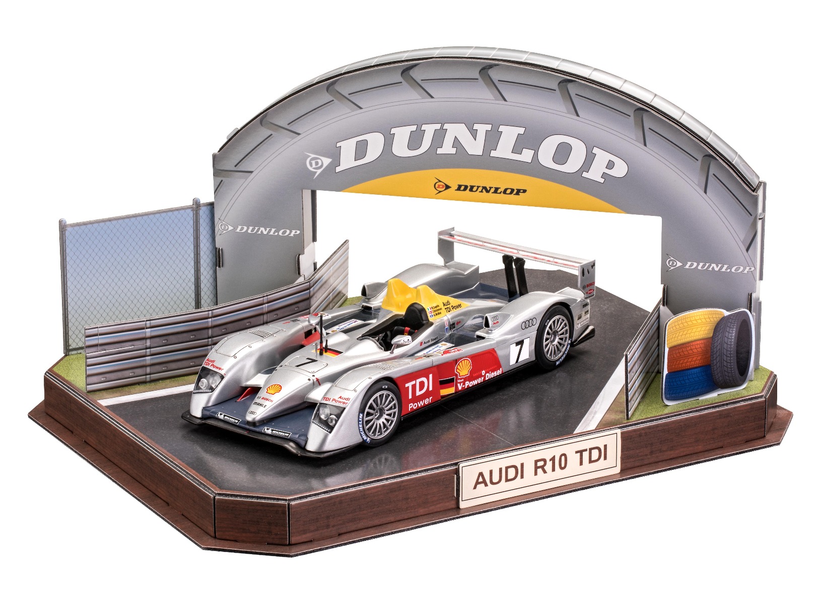 Revell 1/24 Audi R10 TDI Le Mans & 3D Puzzle Gift Set # 05682