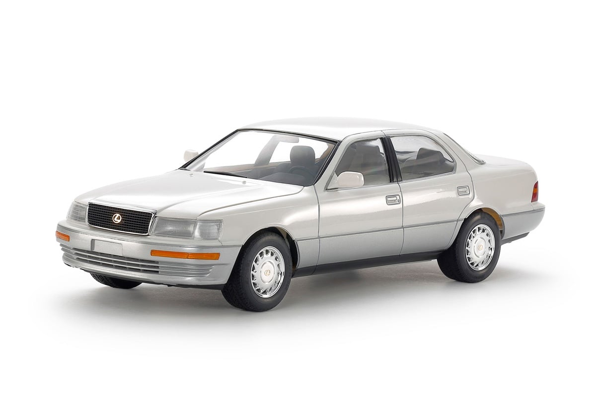 Tamiya 1/24 Lexus LS 400 (UCF11L) # 24114