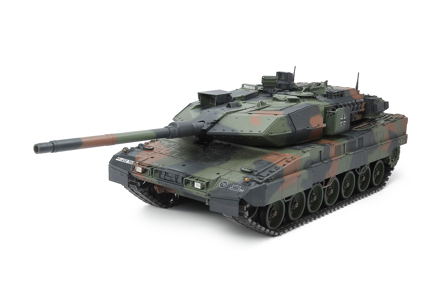 Tamiya 1/16 Leopard 2 A7V R/C w/Option Kit # 56047