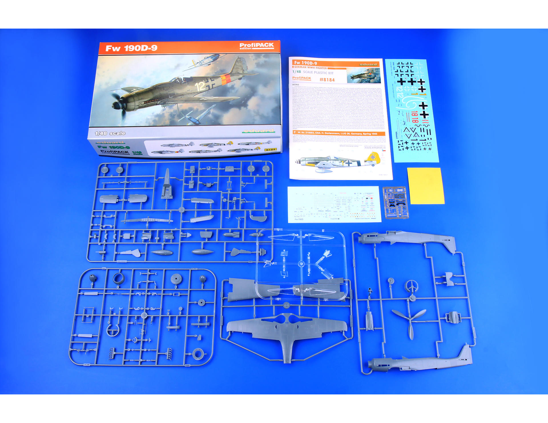 Eduard 1/48 Focke-Wulf Fw-190D-9 PROFIPACK # 818