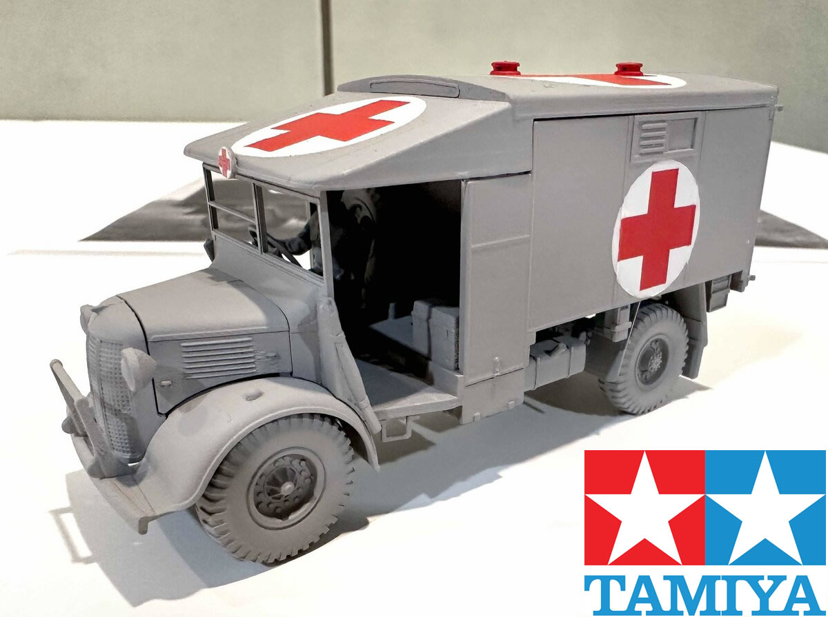 Tamiya 1/48 British 2t 4x2 Ambulance # 32605